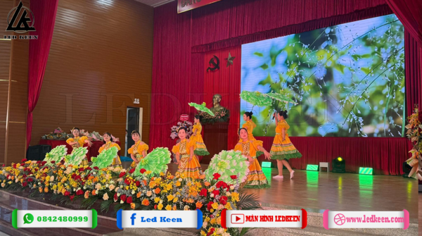 Màn hình led P2.5 lắp đặt tại hội trường Hát Môn