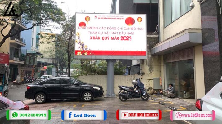 Màn hình led chân cột ngoài trời lắp đặt tại Nhà Xuất Bản